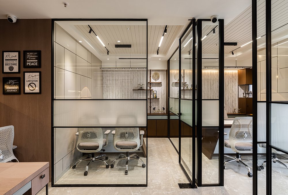 9-WORKSTATION N CABINS 1